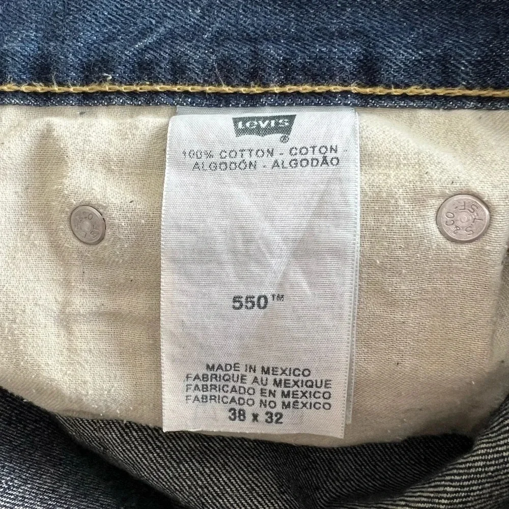 Levi’s • 550 Jeans